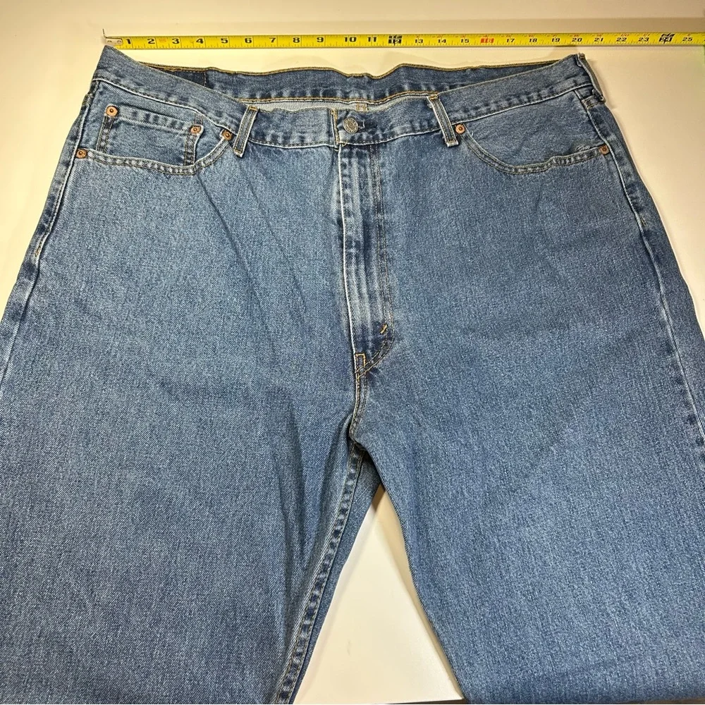Levi’s 505 Men's Regular Fit Straight Leg Blue Denim Jeans Pants Size 44 x 32